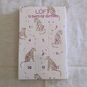 NWT🎄12 Pairs of Earrings ⛄